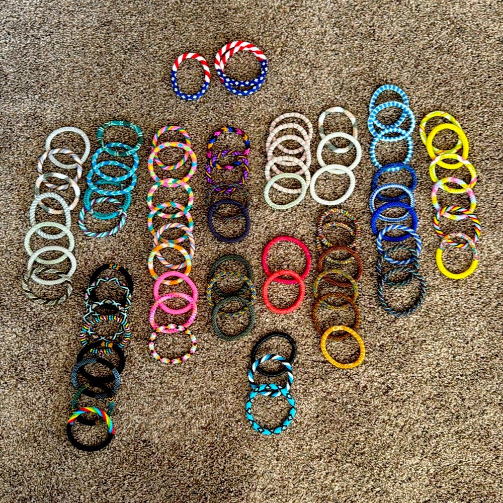 Beaded Roll on Bracelets Man/Woman NWOT
😊This listing is for one bracelet only😊